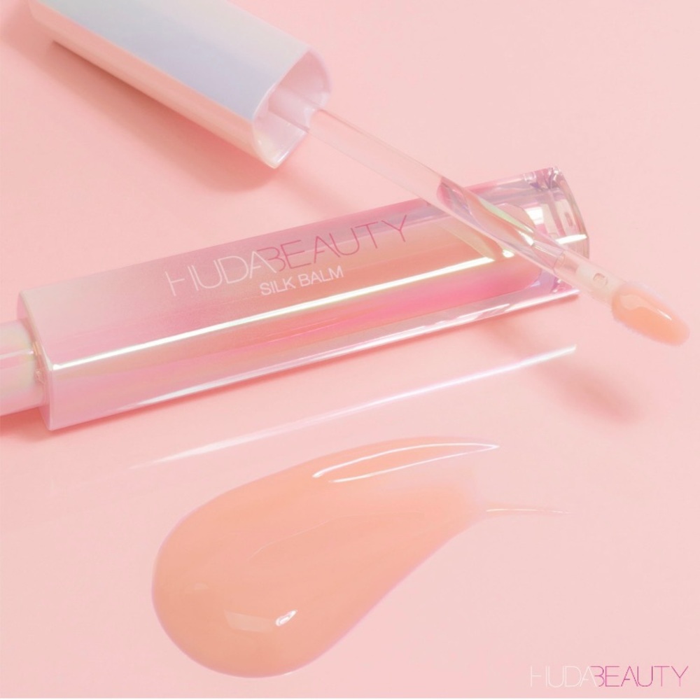 Huda Beauty Silk Balm Blush Hydrating & Nourishing Lip Balm